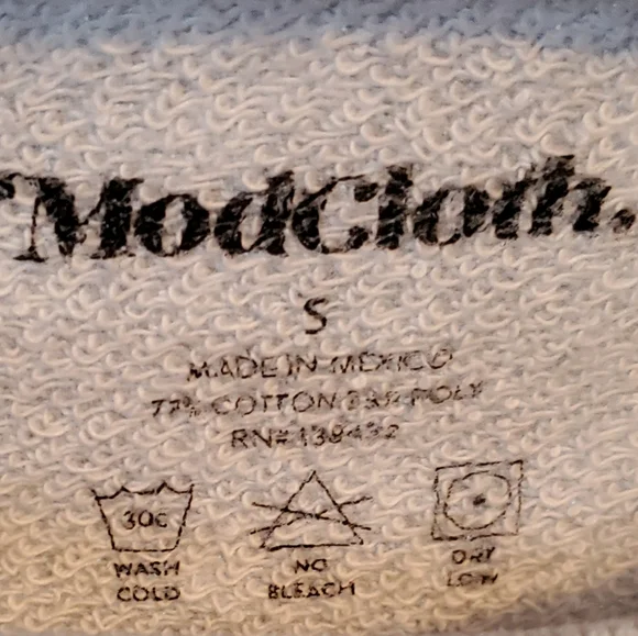 ModCloth Graphic Sweatshirt Grey Print Size S - Picture 7 of 10
